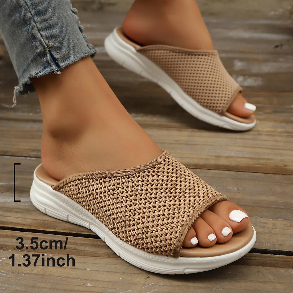 Large Flat Casual Slippers for Women's Fashion, Versatile and Lightweight Mesh Beach Sandals, Suitable for Outdoor Activities