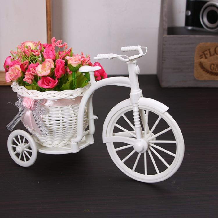 Romantic Bicycle Decoration Nostalgic Rattan Tricycle Garden Photo Prop Ornament