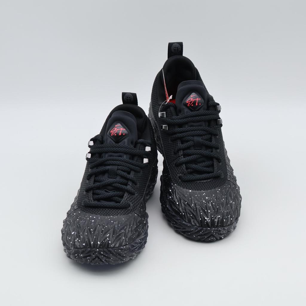 IO8062-003 Nike ST Charge "Grit" (Menns)
