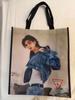 Guess STRAY KIDS HYUNJIN KOREA POP-UP Lookbook Torba z plandeki Dżinsowa czapka Breloczek