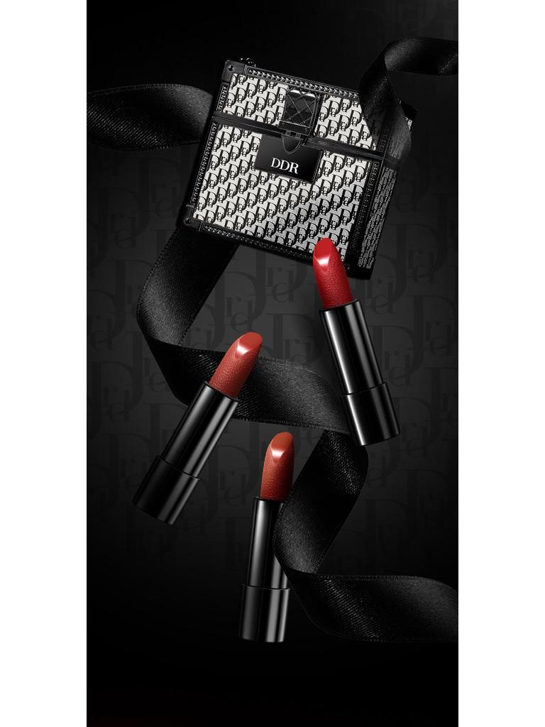 Charming Chain Small Leather Bag with Mirror: Set of Three Lightweight, Soft Matte Lipsticks