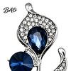 Shirt Brooch Women Rhinestone Flower Pin, Sparkling Floral Lapel Jewelry Accessory Decorative for Coats Dresses Suits Badge