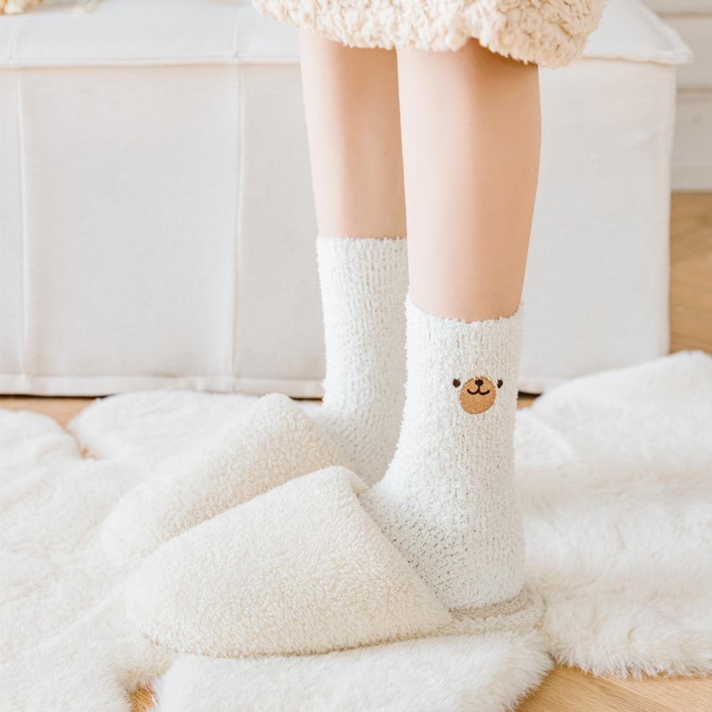 

Velvet Thicken Breathable Comfortable Warm Cartoon Medium Tube Socks Bear Pattern Female Socks B