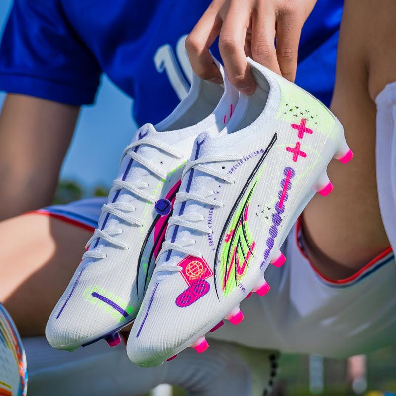 Low-top thorn 15 football shoes World Cup tf broken nails artificial turf AG nails leather foot training shoes for male and female students