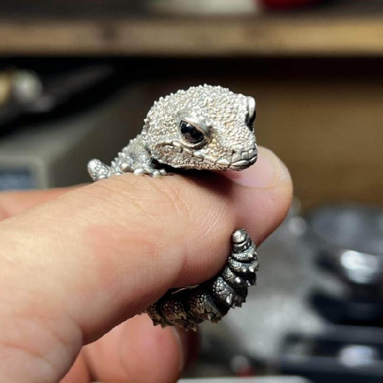 Reptile Statement Ring Adjustable Open Alloy Design, Silver Tone Lizard Jewelry for Everyday Styling, Party Accessories, and Distinctive Looks