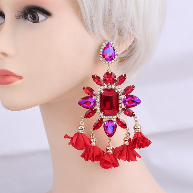 Aretes De Mujer Modernos Módní náušnice kapkové náušnice pro ženy Květinový střapec Náušnice Svatební Brincos šperky Dívka Dárky