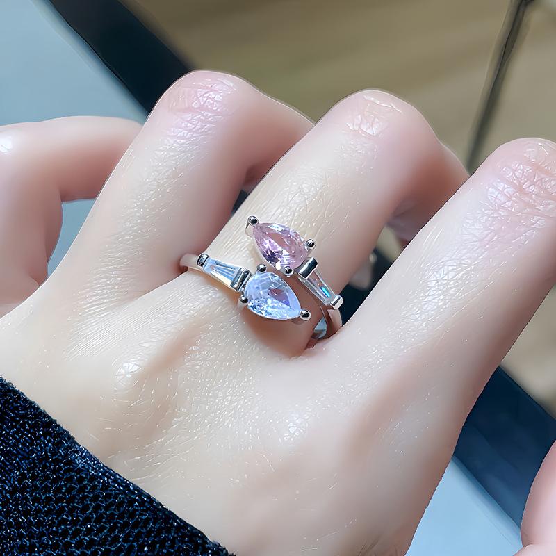 Anillo de Serie Rosa de Lujo de Nicho Lleno de Diamantes Circonita Luz de Lujo de Gama Alta Anillo Abierto de Princesa