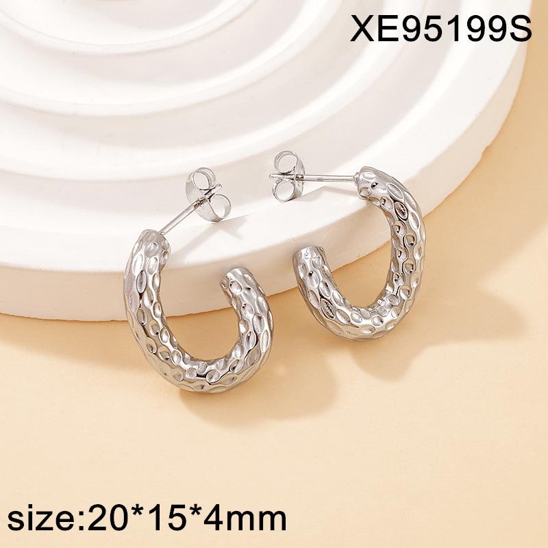 2025 European Style Titanium Steel Earrings for Women: High-End, Hammered Texture Ear Studs, Fashionable and Versatile Jewelry