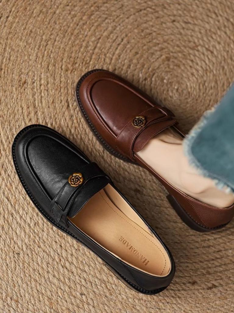 French Soft Black Camellia Loafers 2025 Autumn and Winter New Fashion British Style One-pedal Platform Single Shoes Women