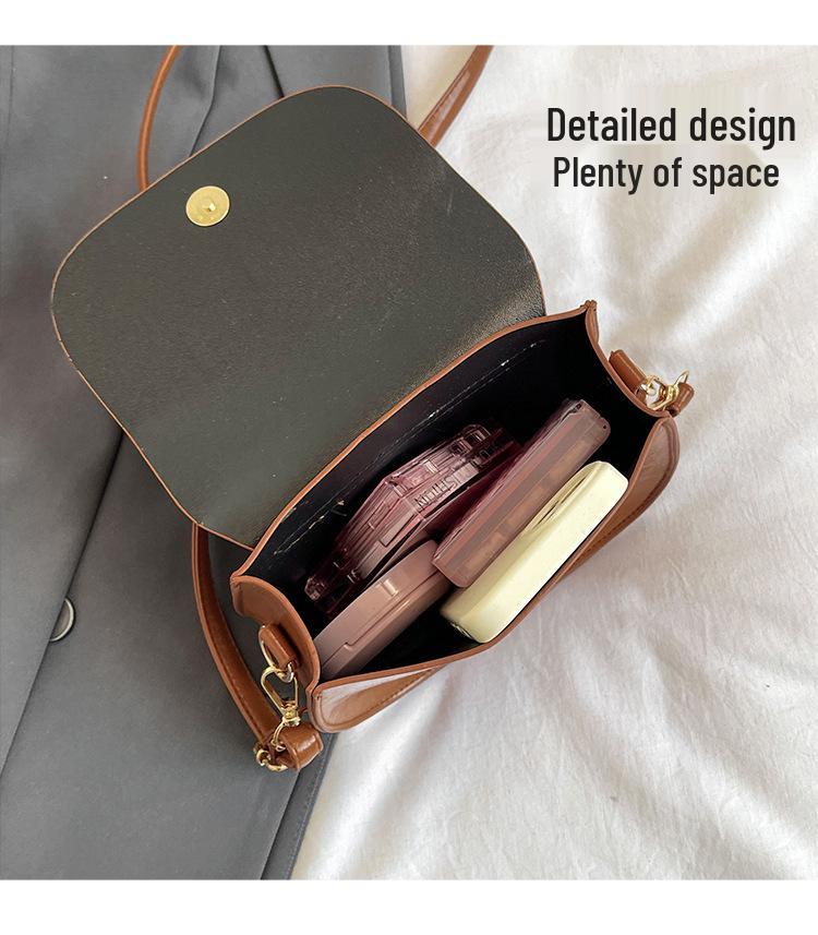 2024 Winter Textured Stylish Women's Crossbody Saddle Bag - Korean Style