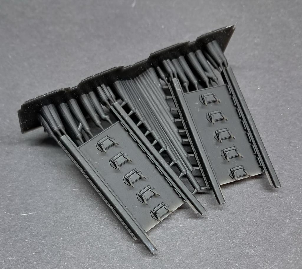 Kopecky Scale Models Flying Fortress Bomb Bay HK Plastic Model Parts KOM32058 1/32 B-17 (for Models) (Airplane)
