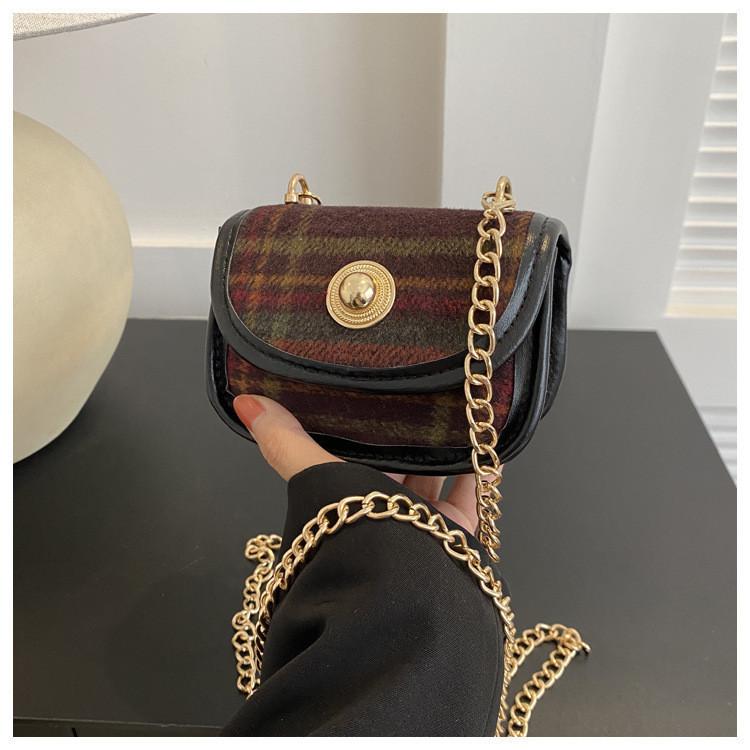 Chic Plaid Vintage Wool Shoulder Bag 2023 New Fashionable Mini Crossbody