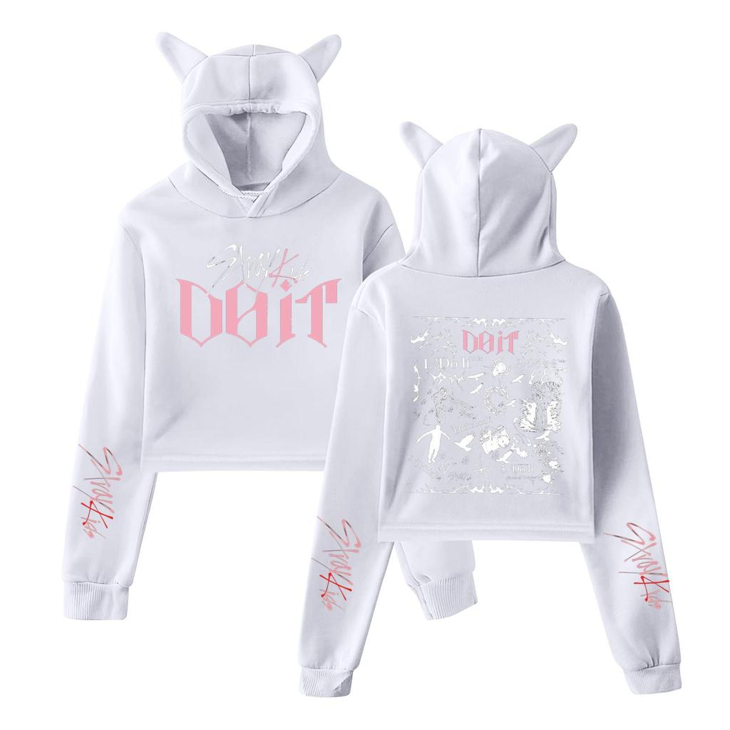 Stylish Women's Hooded Pullover Sweatshirt With Stray Kids Print, Trendy Long-sleeved Top.