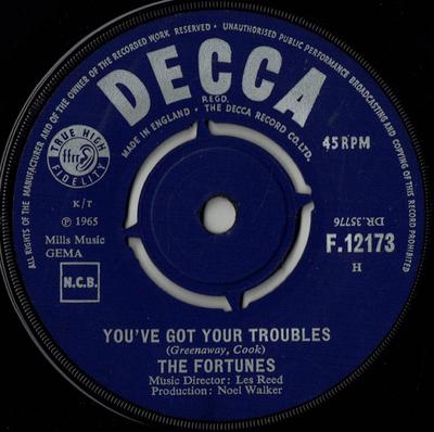 7inch Record FORTUNES - You've Got Your Troubles F12173 Decca 1965 UK Rock Used