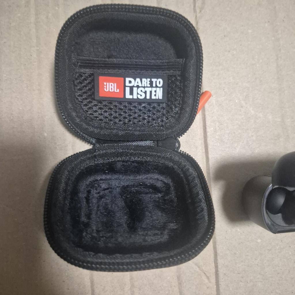 JBL TOUR PRO 3 True Wireless with Charging Case Earbuds, Black