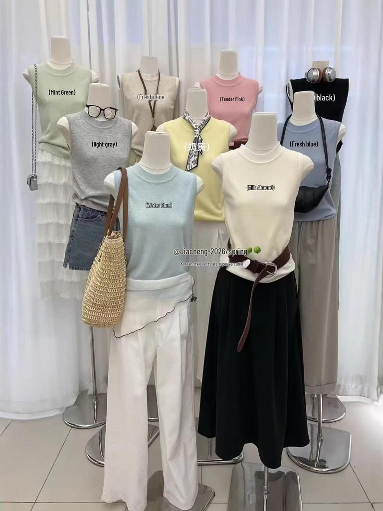 2026 Summer Women's Knit Sleeveless Vest: Round Neck Slim Fit Layered Base Shirt