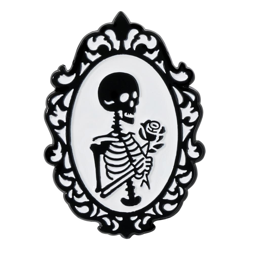 Funny Skeleton Frame Design Enamel Brooches Statement Skull Metal Pins Backpack Bag Hat Badge