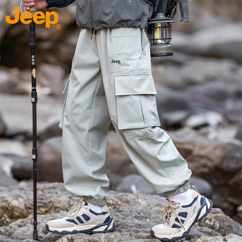Jeep Men's Loose Fit Multi-pocket Cargo Pants