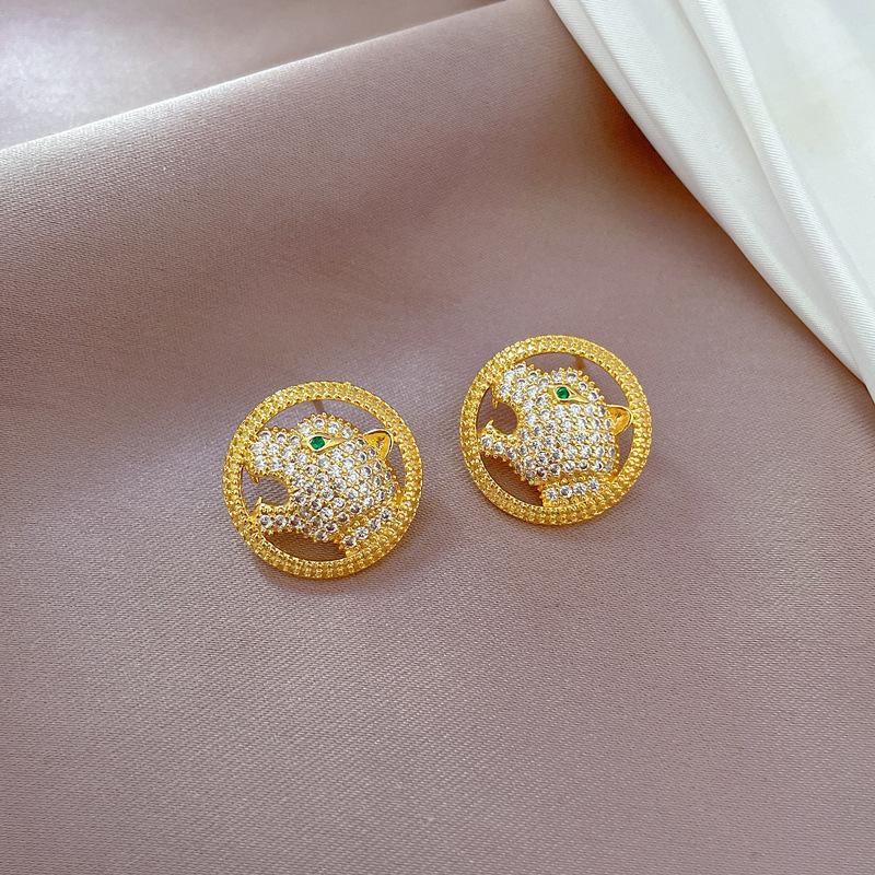 Ring Leopard Head Necklace Earrings Set Light Luxury Slightly Inlaid Personalized Temperament Banquet Earrings Necklace Combination