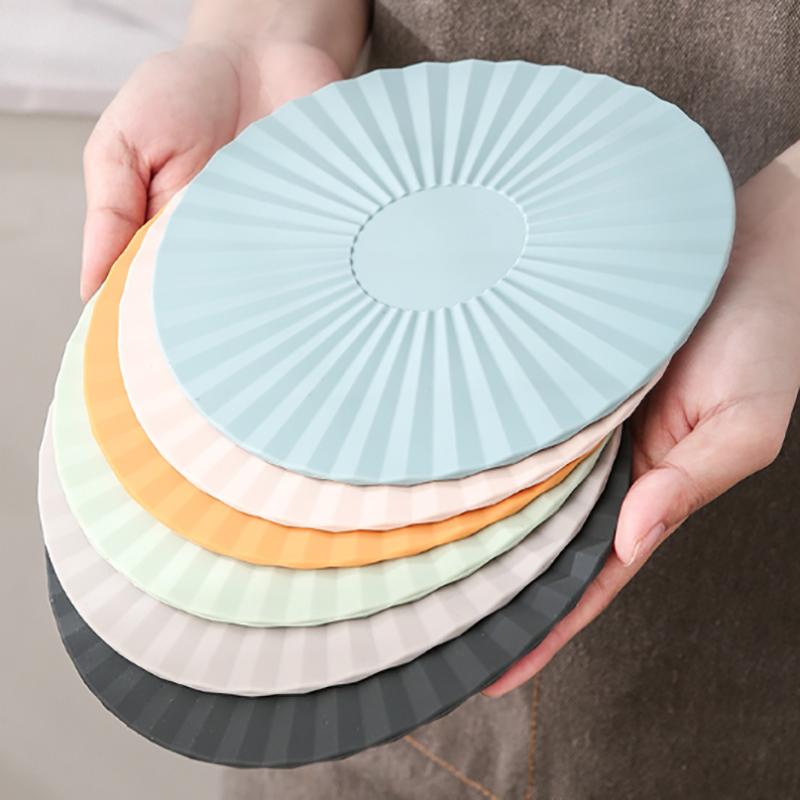Round Heat Resistant Pot Pan Silicone Mat Non-Slip Cup Coasters Table Placemat Tea Protection Pad Kitchen Gadgets Accessories