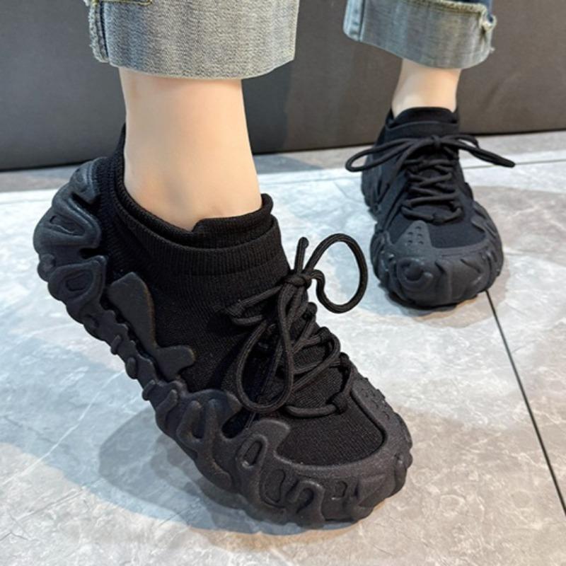 Dámské tenisky 2025 jaro nové dámské ploché boty módní ležérní obuv luxusní designérská jednoduchá jednobarevná vulkanizovaná obuv