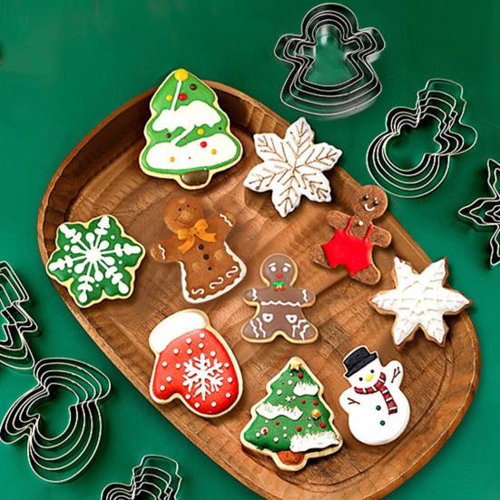 5Pcs Christmas Cookie Cutters Set Santa Tree Snowflake Gingerbread Men Snowman Shape Cookie Molds Reusable Baking Tool for Home Kitchen Bakery