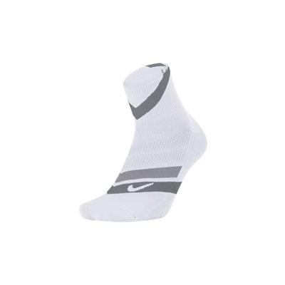 Chaussettes et collants – Chaussettes
