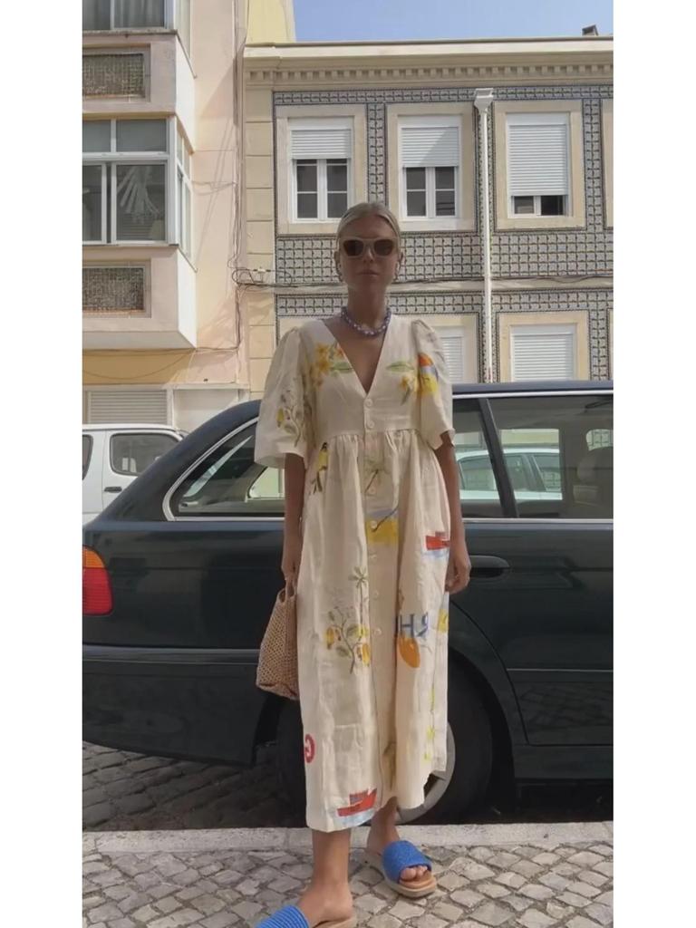 Bedrucktes Kleid mit V-Ausschnitt und kurzen Ärmeln – Frühjahr/Sommer 2024, europäischer und amerikanischer Stil