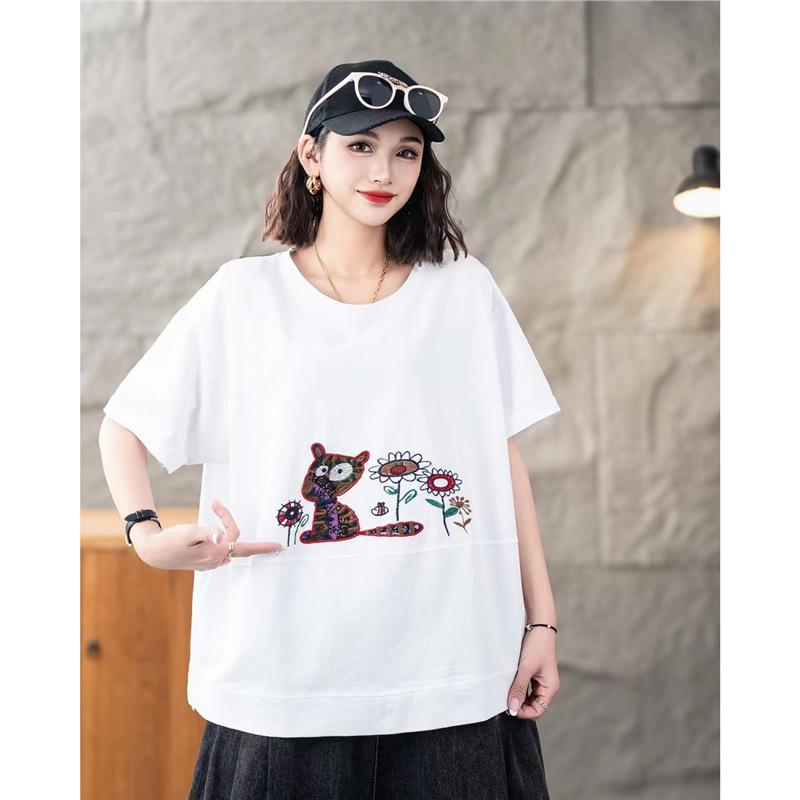 

Women s Plus Size Embroidered Crew Neck Cotton T-Shirt - Short Sleeve Casual Summer Top One Size білий
