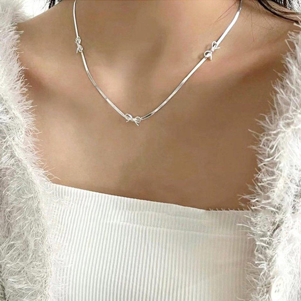 Bored Ribbon Boldline Silver Necklace Choker