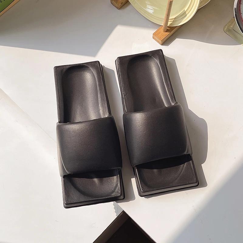 

Мода Новые Летние Женские Домашние Тапочки Клоги Квадратные INS Однотонные На Плоской Подошве Нескользящие Женские Шлепанцы Домашние Для Помещений Ванной Комнаты Обувь 36-37 чёрный