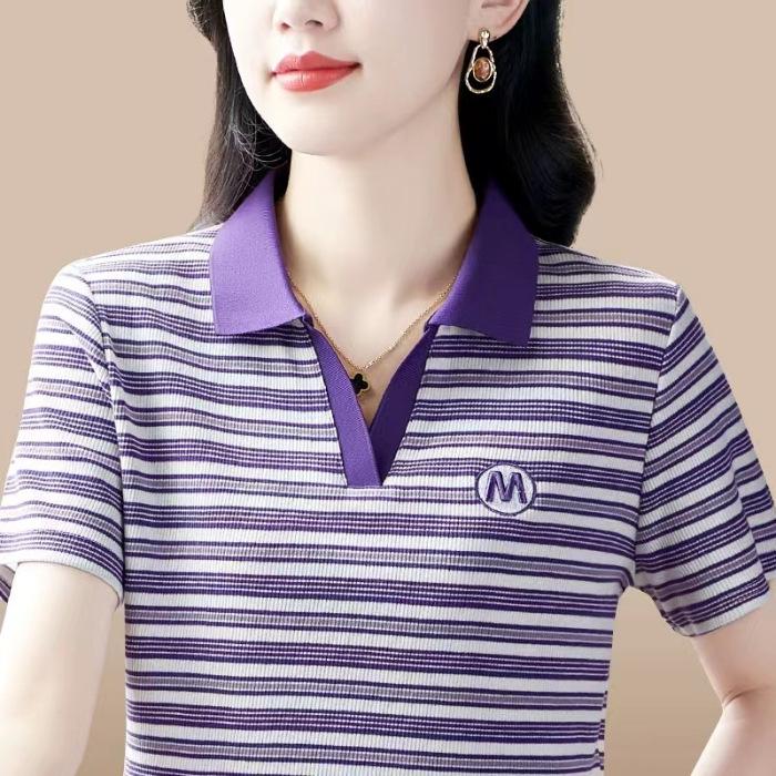 Krótkoręki T-shirt mamy na lato Nowy casualowy top dla kobiet w średnim wieku Modny, odmładzający, wyszczuplający T-shirt bazowy