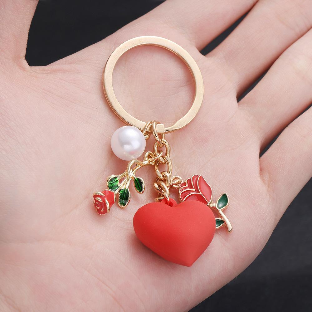 New Love Rose Pearl Pendant Keychain Girl Heart Sweet and Cute Backpack Jewelry Pendant Decoration
