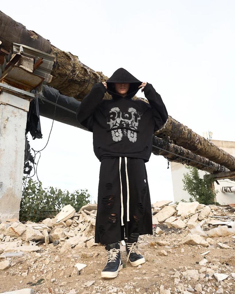 2025 Grenzüberschreitender Kapuzen-Cardigan: Unisex Streetwear Sweatshirt mit dunklem Aufdruck