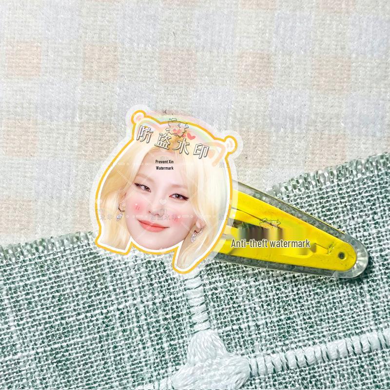 ITZY Yeji & Yuna Star Acrylic Hair Clips - Concert Support Accessories