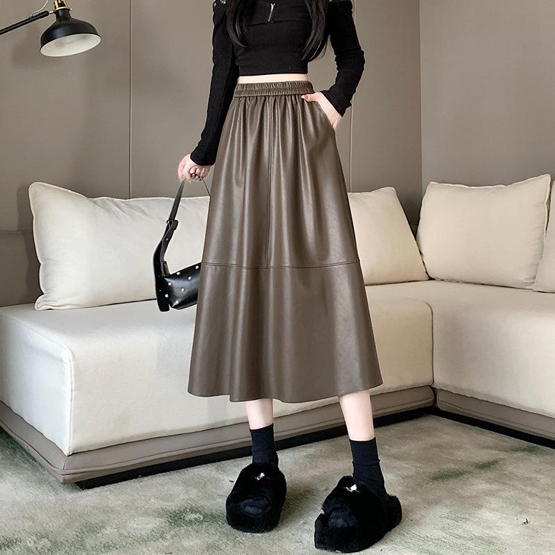 

Женская миди-юбка А-силуэта с высокой талией из черной ПУ кожи, коллекция осень-зима 2025 Medium кофейный