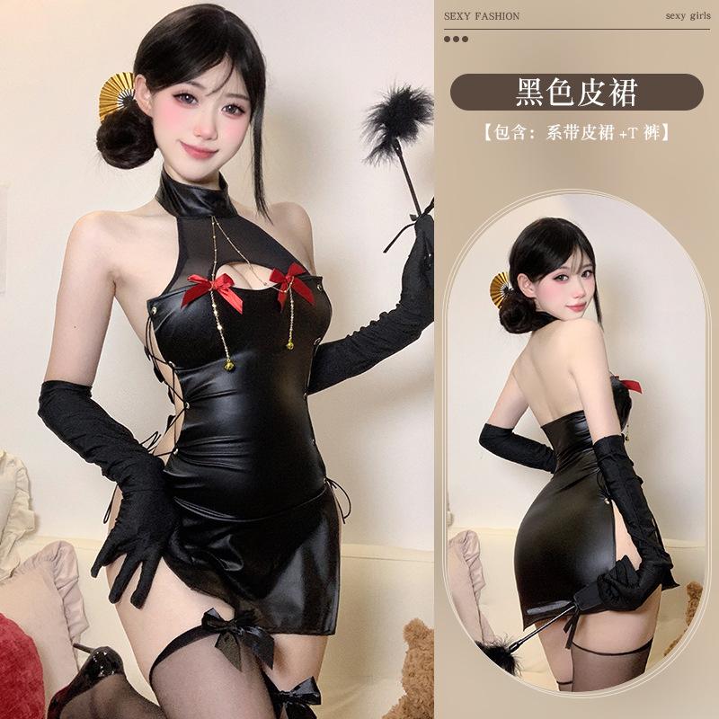 Dark Miniskirt Butterfly Chain Imitation Leather Side Split Elastic Sexy Neck Hollow Chest Woman