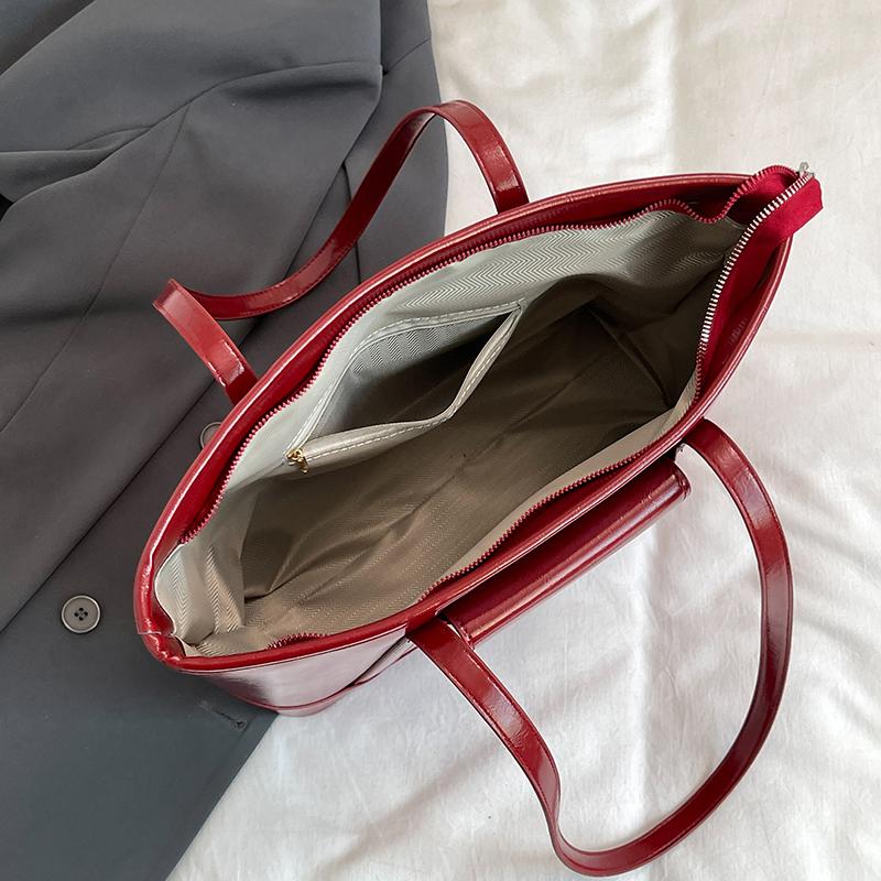 High-capacity feminine tote bag with advanced feel new PU stitching line pattern versatile simplicity single shoulder bag