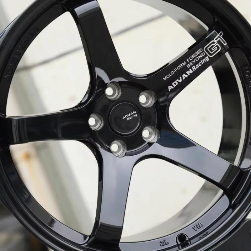 Rodas de Alumínio Fundido Personalizadas 16-20 Polegadas Serviço OEM/ODM Pintura Eletrostática Cores Personalizadas MOQ Baixo Rodas Forjadas