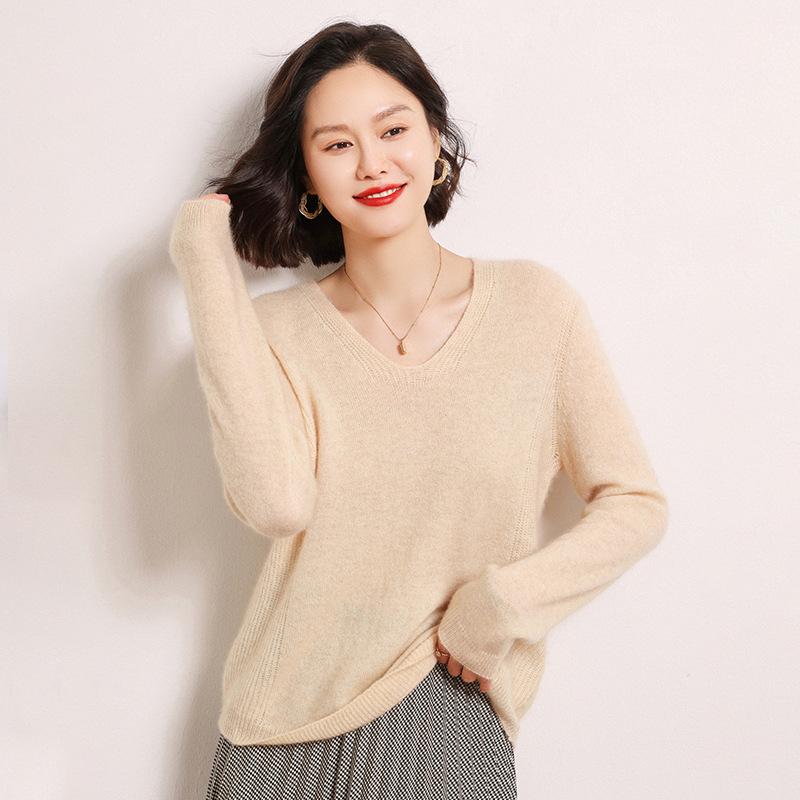 V-neck Cashmere Sweater for Women In Autumn and Winter New Loose and Versatile Cashmere Base Shirt Soft and Glutinous Warm Top