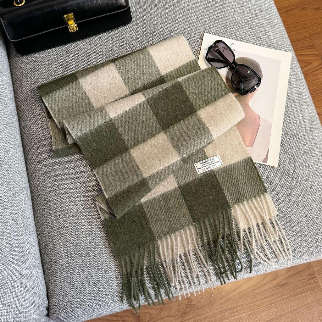 2025 Unisex 100% Wool Scarf: Versatile and Warm for Autumn & Winter