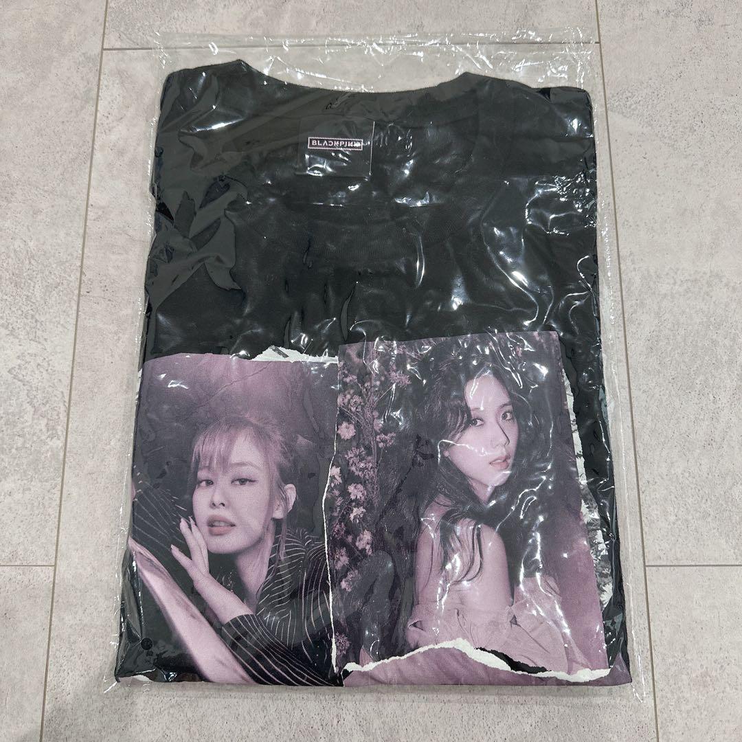

[USED] BLACKPINK Photo Print T-shirt, Size M, Black