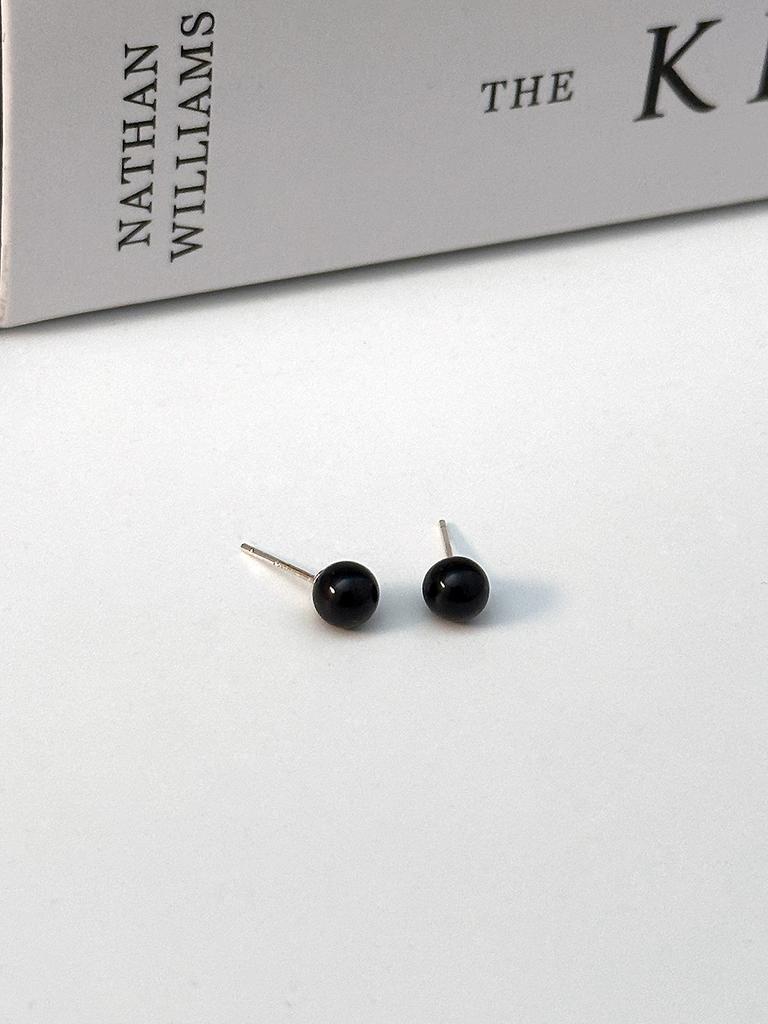 Mosxe [925 Silver] Onyx Earrings