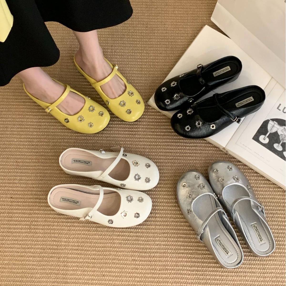

2025 spring and autumn new fashionable versatile French evening wind pearl with Mary Jane shoes women s retro shallow mouth 39 серебряный