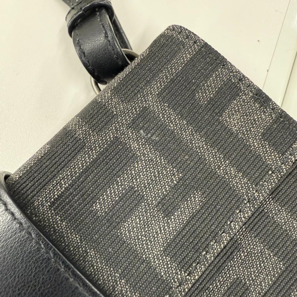 Fendi Gürteltasche Baguette Schultertasche 7M0295 3WAY Clutch schwarz Nylon-Canvas/Leder Herren Gebraucht