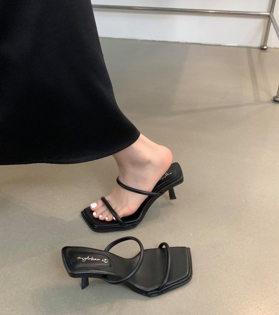 Niche leopard print high-heeled sandals for women's 2025 new French temperament elegant with skirt thin heel sandals