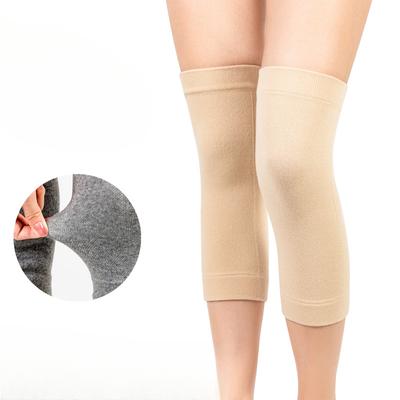 Due sottili ginocchiere in puro cotone in estate per tenere al caldo le vecchie gambe fredde