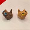 Sandalwood Kitten Carving: Cute Mini Wooden Cat Figurine Desktop Ornament - Small Gift