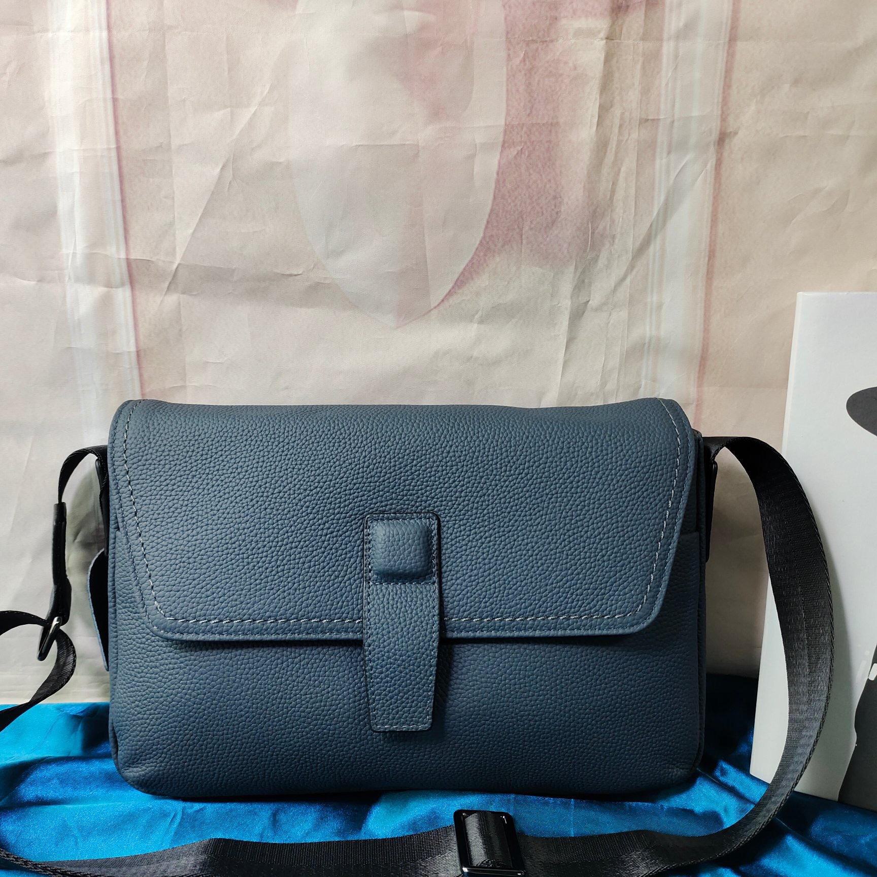 

Винтажная мужская сумка-мессенджер из натуральной коровьей кожи 88357-2 синий