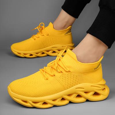 Herrenschuhe in großen Größen, neue Mesh-Schuhe für den Frühherbst, leichte und atmungsaktive Fly-Knit-Mesh, beliebte Street-Sport- und Freizeit-Trendschuhe